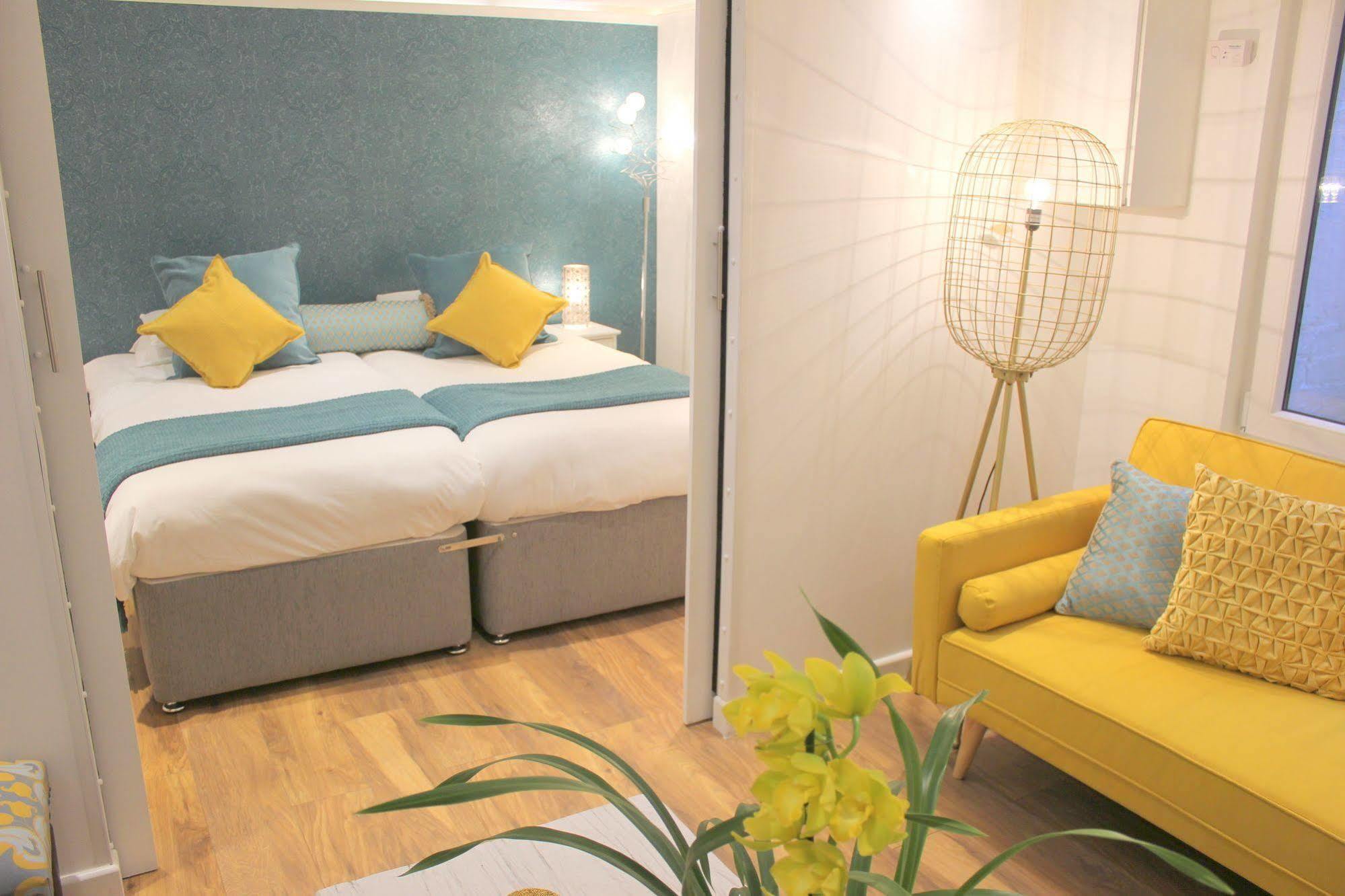 Cambridge City Apartments Экстерьер фото