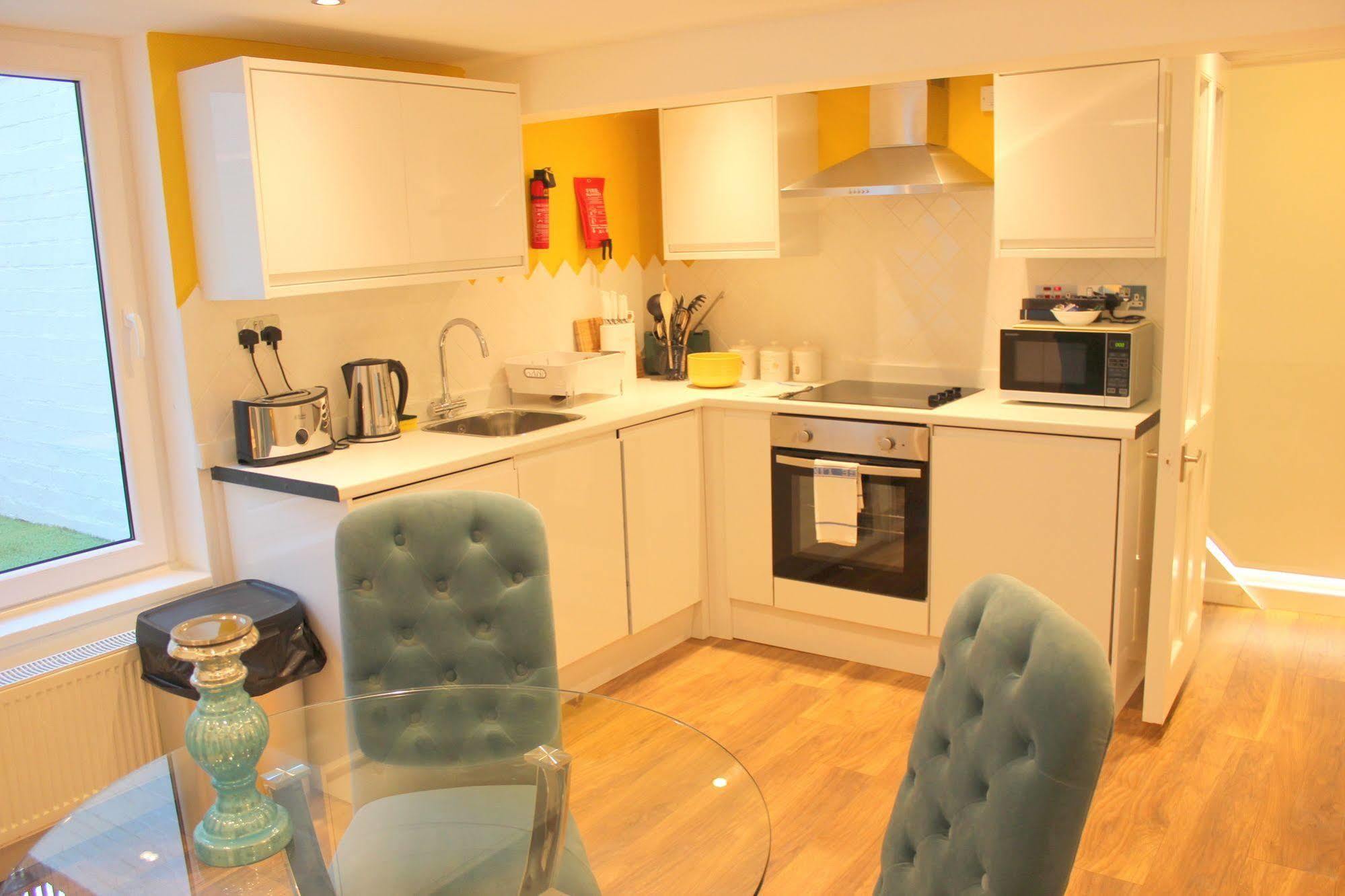 Cambridge City Apartments Экстерьер фото